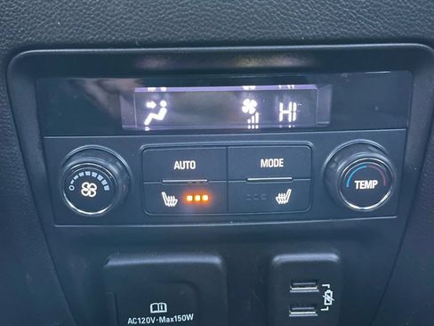 Used 2019 Buick Enclave Premium w/ Experience Buick Package AWD/4WD image 39