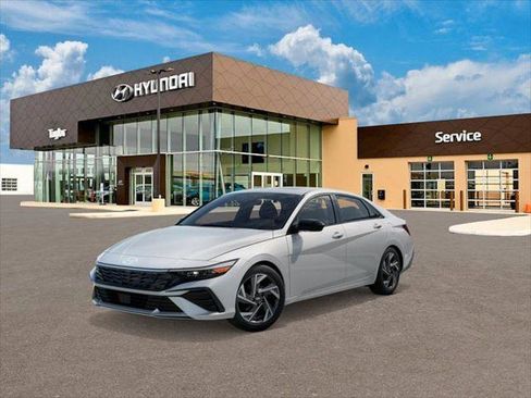 New 2026 Hyundai Elantra SEL Sport FWD image 1