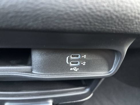 New 2026 Chrysler Pacifica Select w/ S Appearance Package FWD image 26