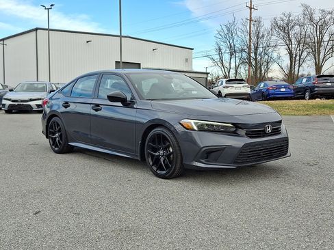 Used 2022 Honda Civic Sport image 1