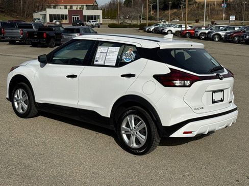 Used 2024 Nissan Kicks S image 3