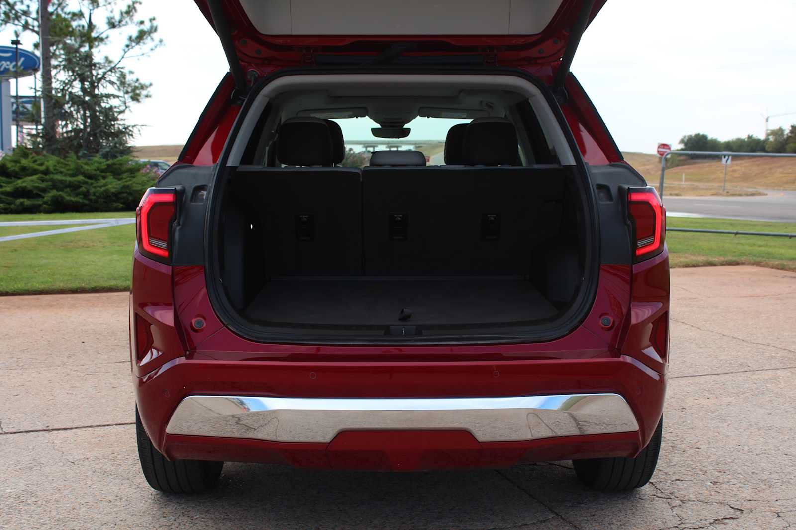 Used 2026 GMC Terrain Denali AWD/4WD image 10