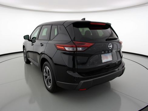 Used 2025 Nissan Rogue SV image 6