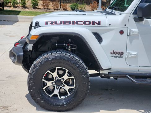 Used 2021 Jeep Wrangler Unlimited Rubicon AWD/4WD image 9