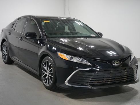 Certified 2024 Toyota Camry XLE image 3