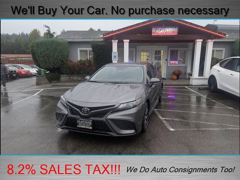 Used 2023 Toyota Camry SE image 2