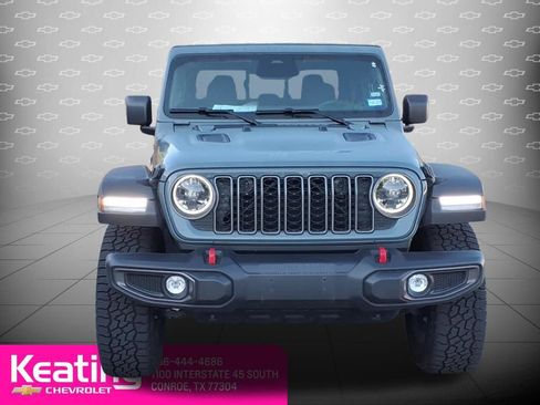 Used 2026 Jeep Gladiator Rubicon AWD/4WD image 4