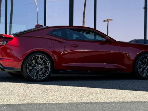 Used 2021 Chevrolet Camaro ZL1 RWD image 13