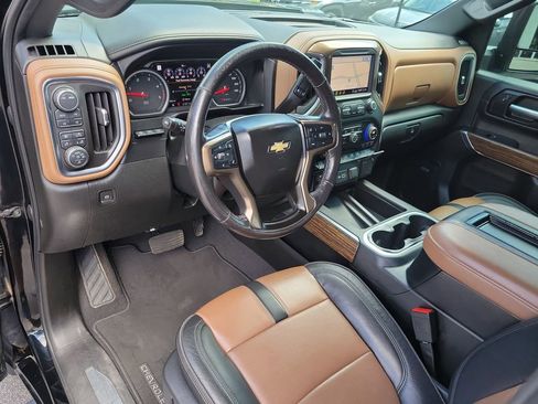 Used 2020 Chevrolet Silverado 3500 High Country w/ Z71 Off-Road Package AWD/4WD image 20