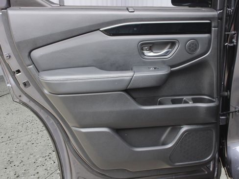 Used 2024 Honda Pilot EX-L image 41