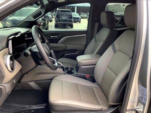 Certified 2024 Chevrolet Colorado ZR2 w/ ZR2 Convenience Package III image 7