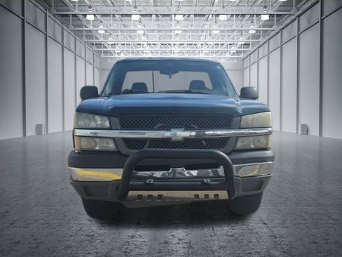 Used 2004 Chevrolet Silverado 1500 W/T w/ Snow Plow Prep Package AWD/4WD image 11