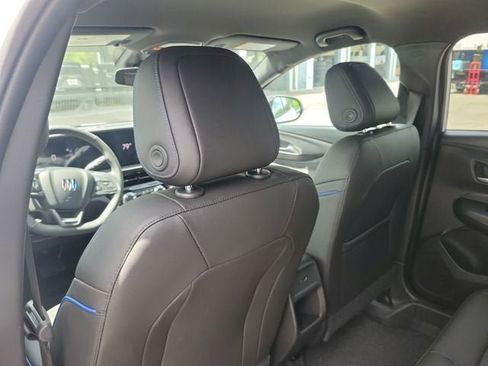 New 2026 Buick Envista Sport Touring w/ Convenience I Package FWD image 11