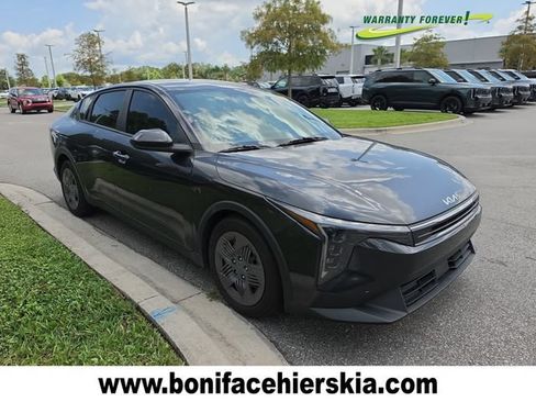Certified 2025 Kia K4 FWD image 1