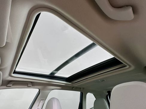 Used 2019 Subaru Forester Premium image 31