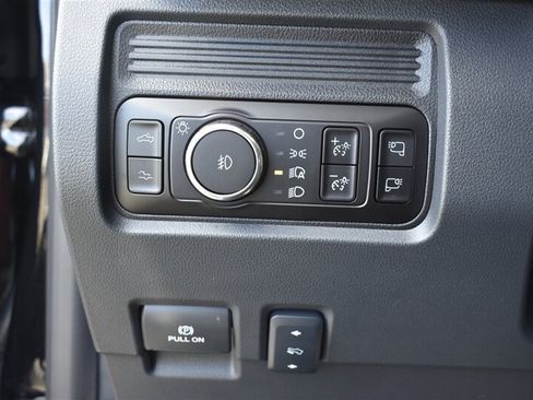 Used 2025 Ford F250 Platinum AWD/4WD image 14