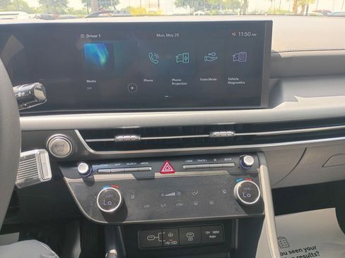 Used 2025 Hyundai Sonata SEL FWD image 19
