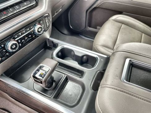 Used 2022 GMC Sierra 1500 SLT w/ SLT Premium Plus Package image 17