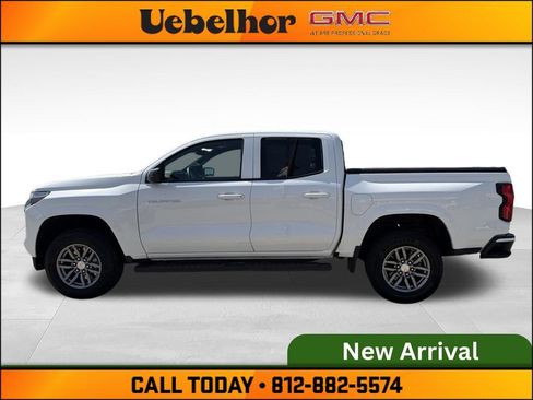 Used 2025 Chevrolet Colorado LT w/ Advanced Trailering Package RWD image 15