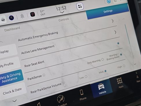 New 2025 Jeep Grand Cherokee L Limited w/ Trailer Tow Package image 36