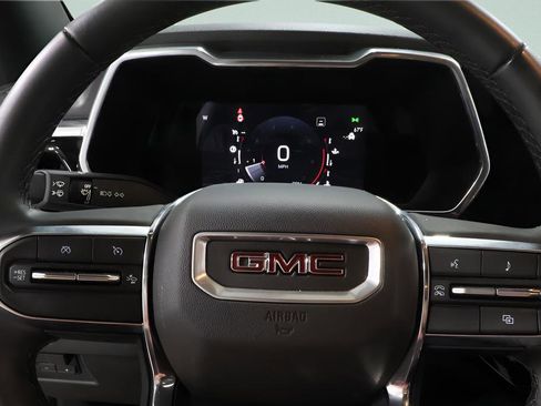 Used 2023 GMC Canyon Elevation w/ Elevation Premium Package AWD/4WD image 14