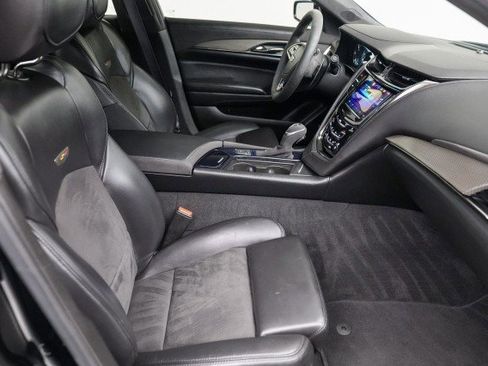 Used 2017 Cadillac CTS V w/ Luxury Package image 23