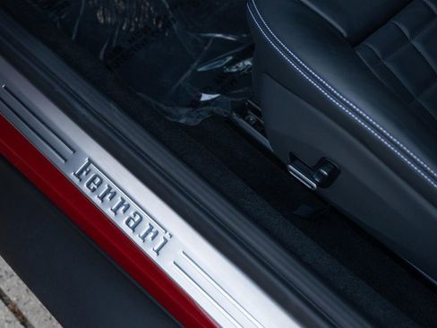 Used 2024 Ferrari Roma image 32