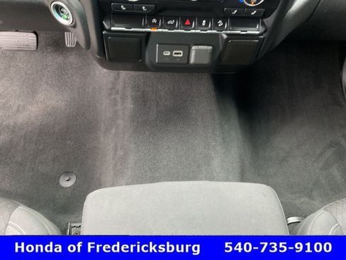 Used 2021 Chevrolet Silverado 1500 RST AWD/4WD image 36