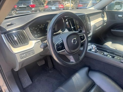 Used 2018 Volvo XC60 T8 Inscription w/ Advanced Package AWD/4WD image 17
