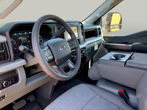 New 2026 Ford F250 XL w/ STX Appearance Package AWD/4WD image 8