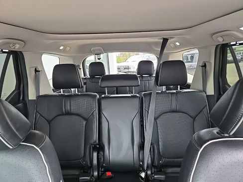 Used 2024 Honda Pilot Elite image 35