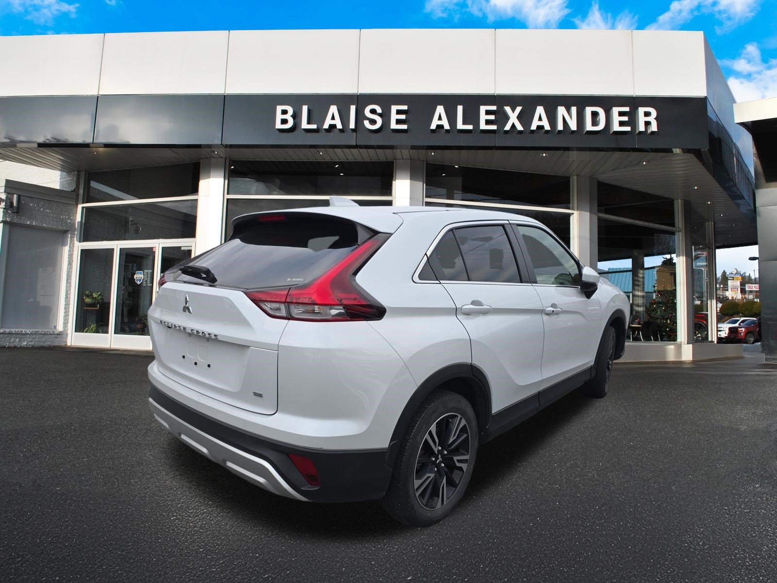 Used 2025 Mitsubishi Eclipse Cross SE AWD/4WD image 3