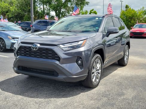 Used 2025 Toyota RAV4 XLE Premium AWD/4WD image 5