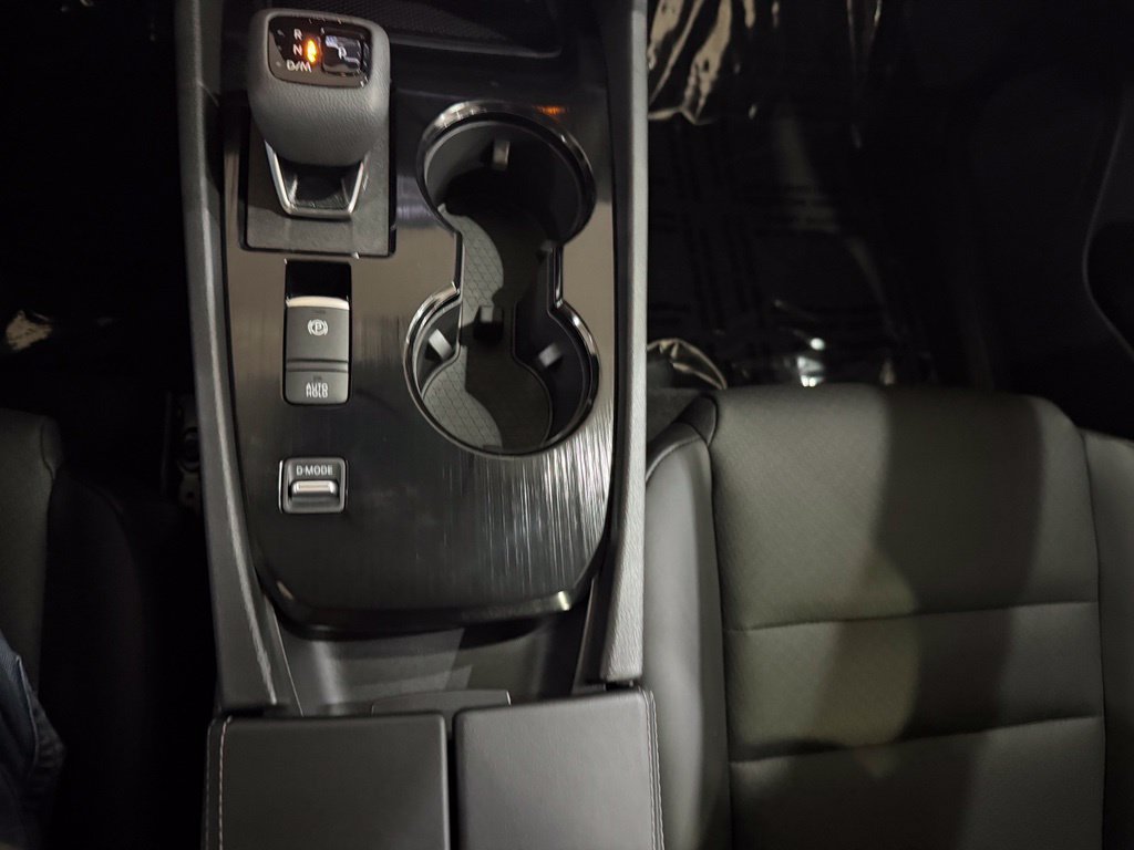 Certified 2026 Nissan Rogue SV w/ SV Premium Package FWD image 24