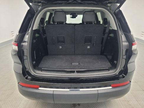 Used 2022 Jeep Grand Cherokee L Limited w/ Luxury Tech Group II image 29