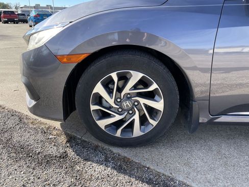 Used 2018 Honda Civic EX image 42