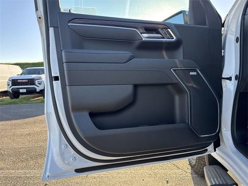New 2026 GMC Sierra 1500 SLT w/ SLT Premium Plus Package image 19
