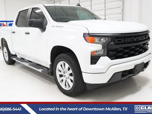 Used 2024 Chevrolet Silverado 1500 Custom AWD/4WD image 3