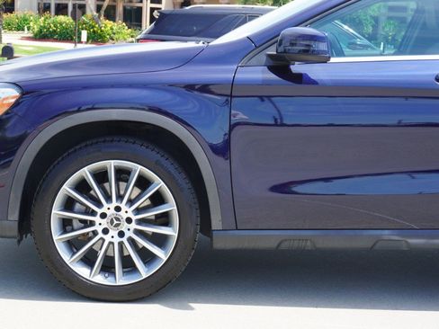 Used 2018 Mercedes-Benz GLA 250 4MATIC image 10