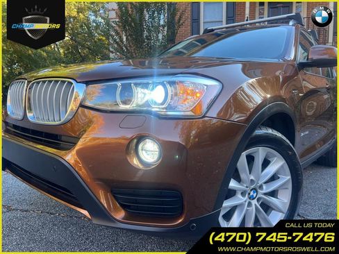 Used 2017 BMW X3 sDrive28i image 2