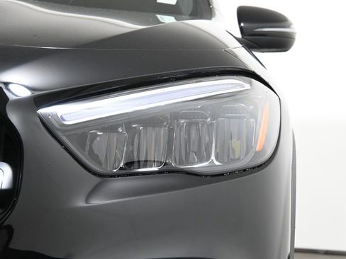 Used 2025 Mercedes-Benz GLA 250 4MATIC image 10