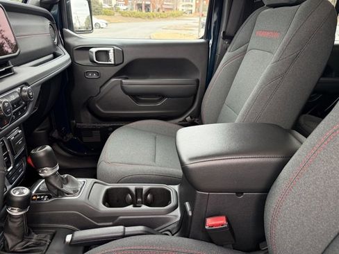Used 2025 Jeep Gladiator Rubicon w/ Safety Group image 25