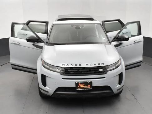 Used 2024 Land Rover Range Rover Evoque S AWD/4WD image 10