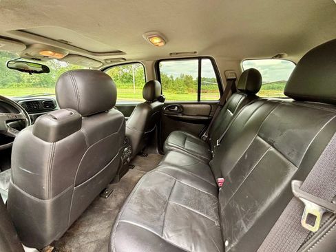 Used 2005 Chevrolet TrailBlazer LT w/ Luxury Package AWD/4WD image 16