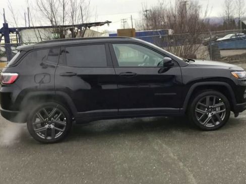 New 2026 Jeep Compass Limited w/ Sun, Sound & Navigation Group AWD/4WD image 9