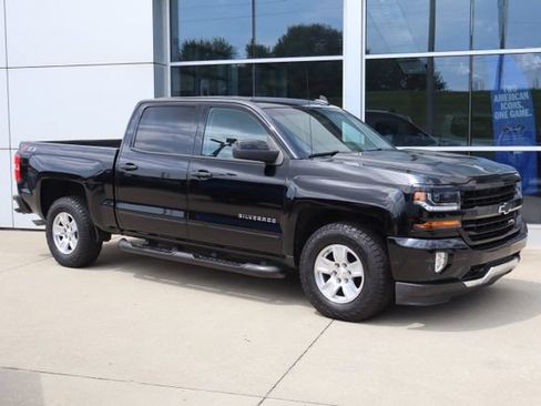 Used 2018 Chevrolet Silverado 1500 LT w/ All Star Edition AWD/4WD image 7