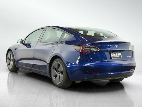 Used 2022 Tesla Model 3 Long Range AWD/4WD image 3