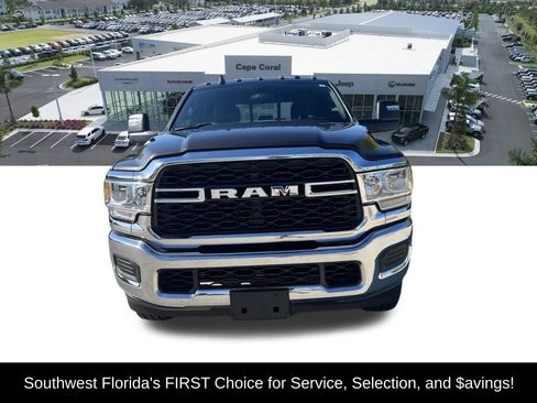 Used 2024 RAM 2500 Tradesman w/ Chrome Appearance Group AWD/4WD image 2