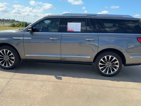 Used 2021 Lincoln Navigator L Reserve AWD/4WD image 6