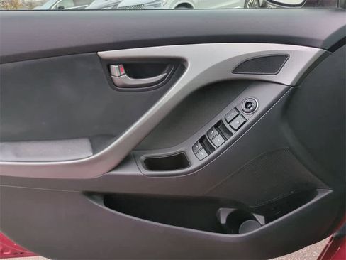 Used 2015 Hyundai Elantra SE w/ Option Group 03 image 22